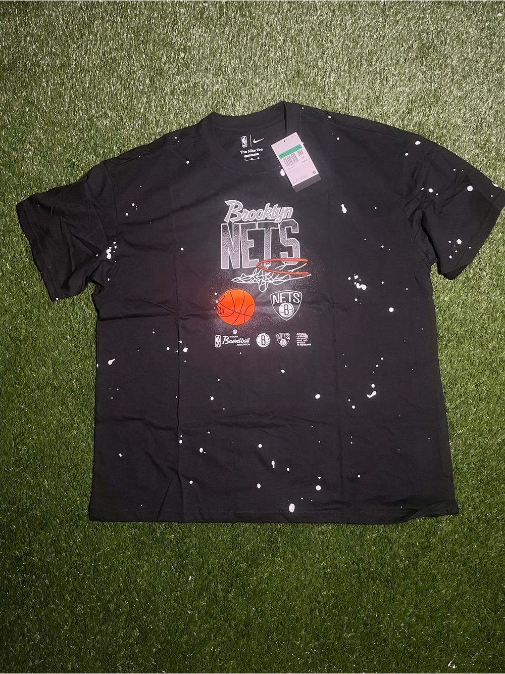 Nike Men’s X-Large Loose Fit Brooklyn Nets Black Graphic T‑Shirt
